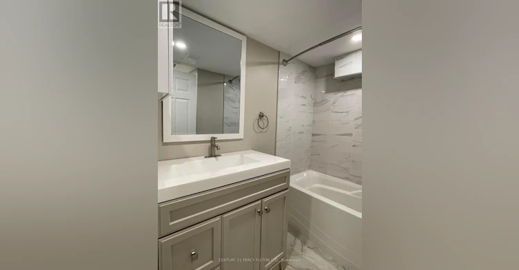 BSMT-771 Krosno Boulevard, Pickering, ON, L1W 1G5 - 12