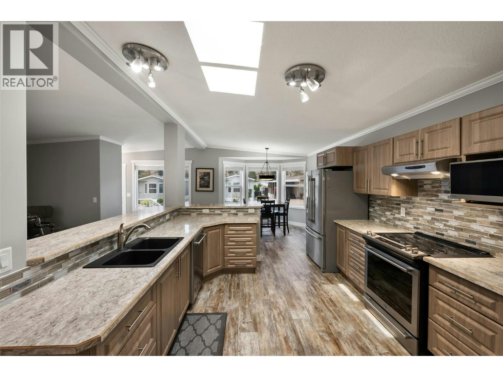 93-8598 97 Highway, Oliver, BC, V0H 1T2