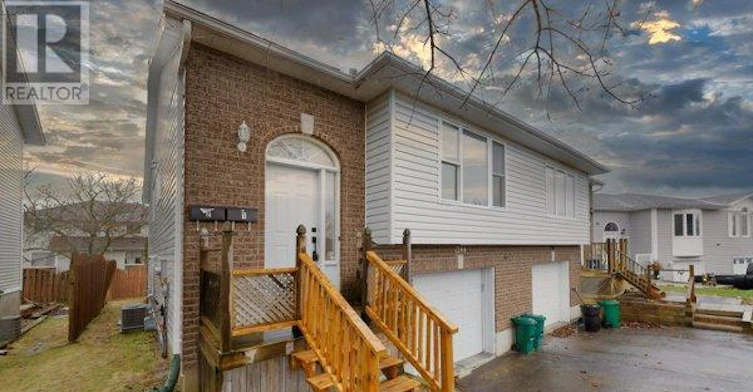 2-1344 Brackenwood Crescent, Kingston, ON, K7P 2W3 - 2