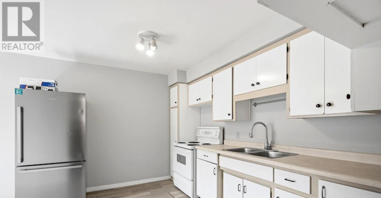 A-195B Cedarvale Crescent, Waterloo, ON, N2L 4T3 - 7