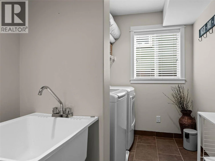 1458 Pacific Way, Kamloops, BC, V2E 0A4 - 31