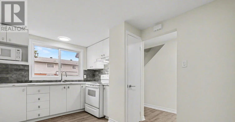 B-1468 Heatherington Road, Ottawa, ON, K1V 6S1 - 11