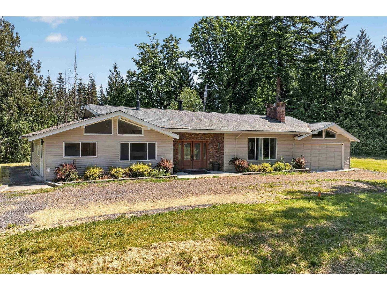 22065 102 Avenue, Langley, BC, V1M 3V3