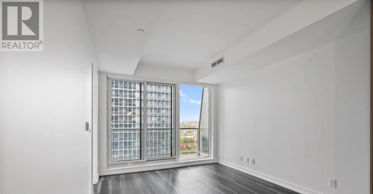 1311-11 Ordnance Street, Toronto, ON, M6K 0H4 - 6