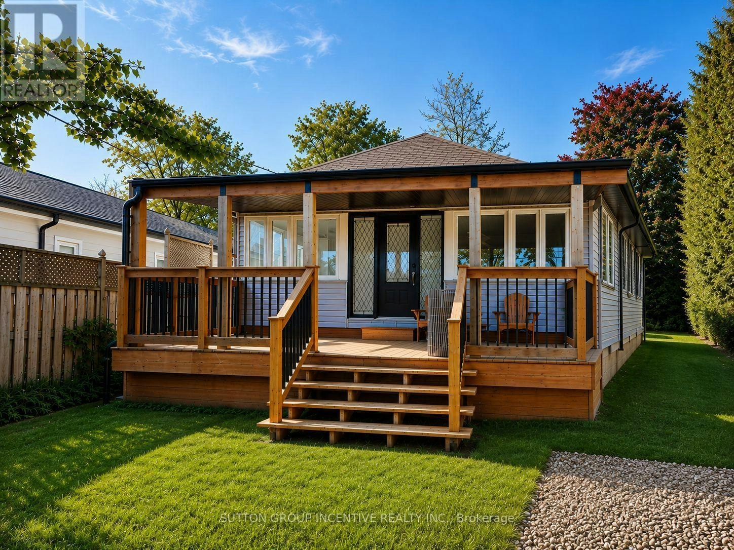 1556 Houston Avenue, Innisfil, ON, L9S 4M7