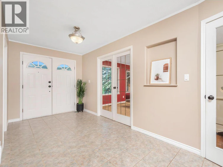 6960 Brewer Road, Coldstream, BC, V1B 3H2 - 6