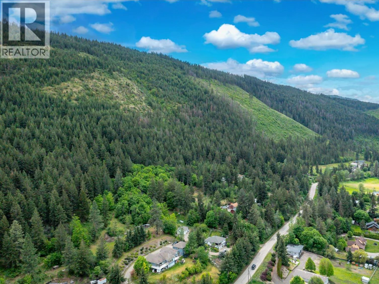 6960 Brewer Road, Coldstream, BC, V1B 3H2 - 54