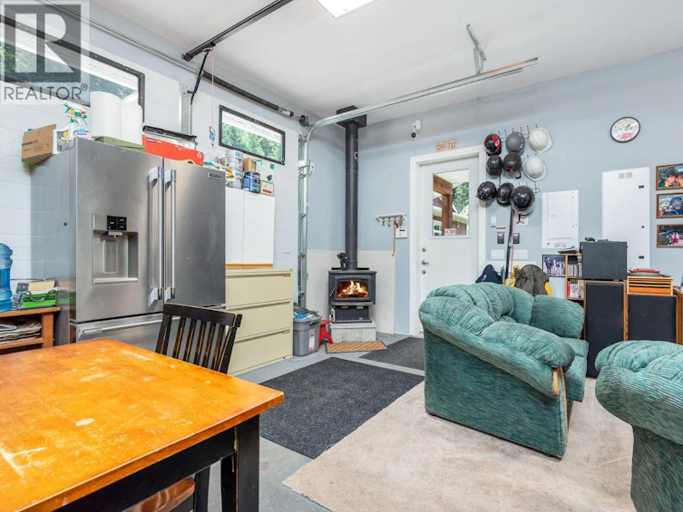 6960 Brewer Road, Coldstream, BC, V1B 3H2 - 39