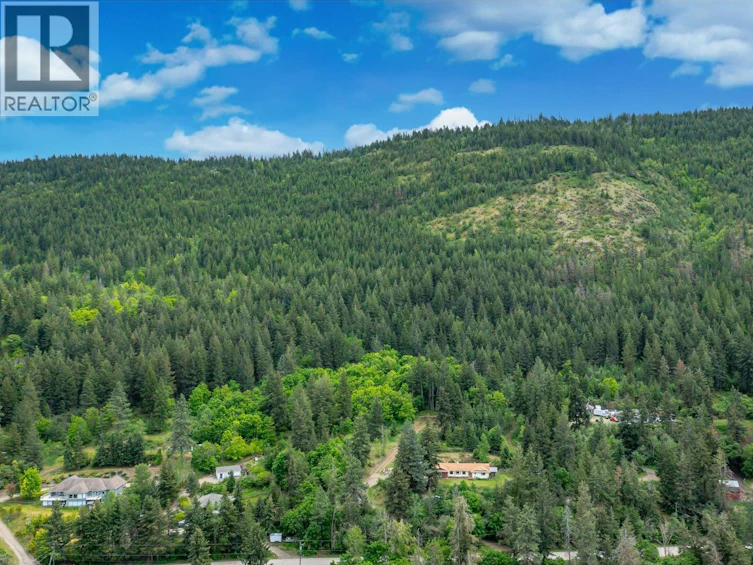 6960 Brewer Road, Coldstream, BC, V1B 3H2 - 46