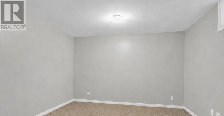 B-197A Cedarvale Crescent, Waterloo, ON, N2L 4T3 - 7