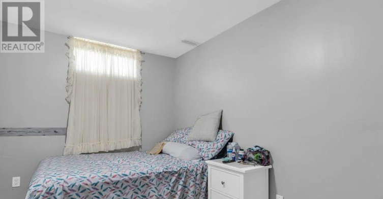 B-197A Cedarvale Crescent, Waterloo, ON, N2L 4T3 - 6