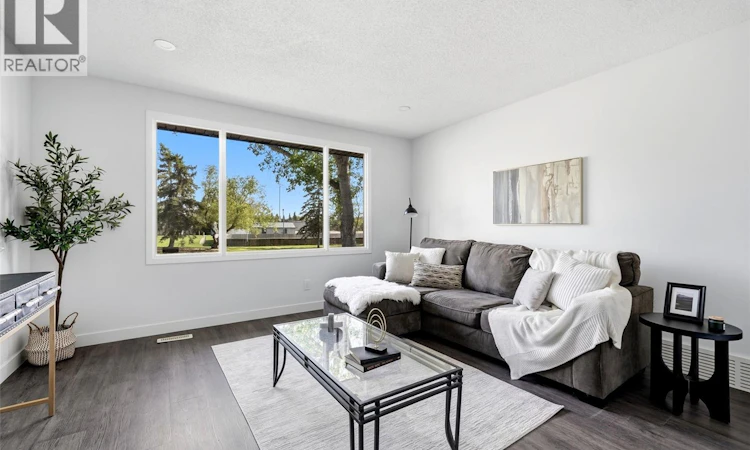 127 Mackenzie Way
