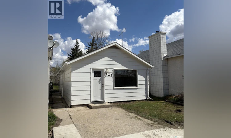 127 2nd Avenue W