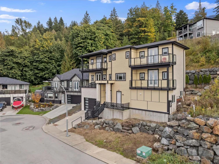 8204 Harvest Place, Chilliwack, BC, V4Z 0E4 - 3