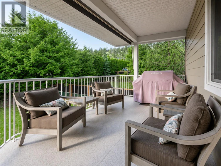 2083 Rosefield Drive, West Kelowna, BC, V1Z 3Y8 - 13