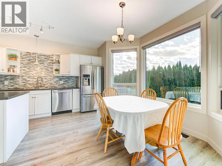 2083 Rosefield Drive, West Kelowna, BC, V1Z 3Y8 - 6