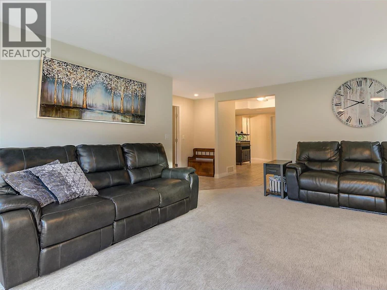 2083 Rosefield Drive, West Kelowna, BC, V1Z 3Y8 - 31