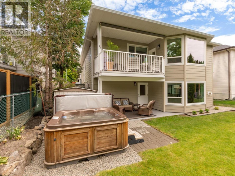 2083 Rosefield Drive, West Kelowna, BC, V1Z 3Y8 - 43