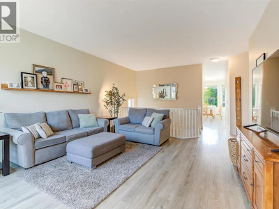 2083 Rosefield Drive - 3