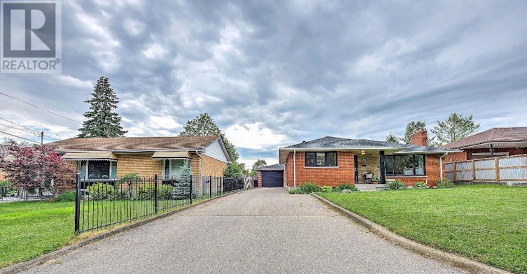 LOWER-215 Buckingham Street, London, ON, N5Z 3V6 - 3