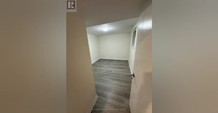 BSMT-2389 Morrison Avenue, Mississauga, ON, L5C 3C6 - 11