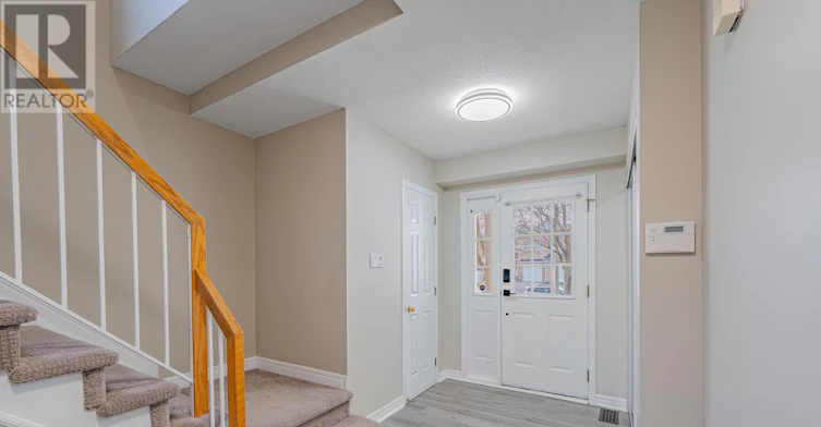 48 Blackdome Crescent, Ottawa, ON, K2T 1A9 - 2
