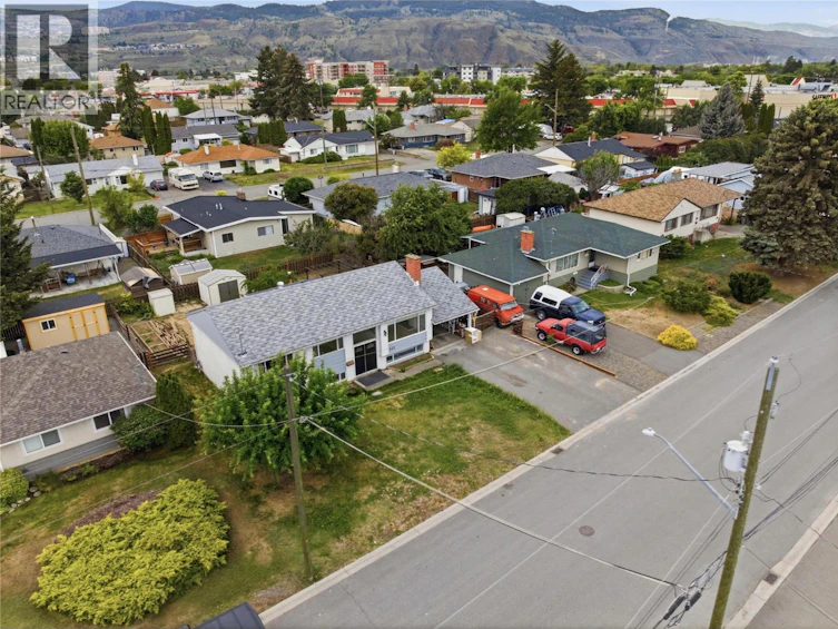 649 Brentwood Avenue, Kamloops, BC, V2B 1P4 - 9