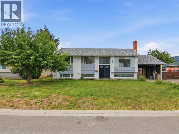 649 Brentwood Avenue, Kamloops, BC, V2B 1P4 - 2