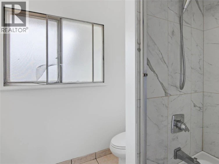 649 Brentwood Avenue, Kamloops, BC, V2B 1P4 - 50