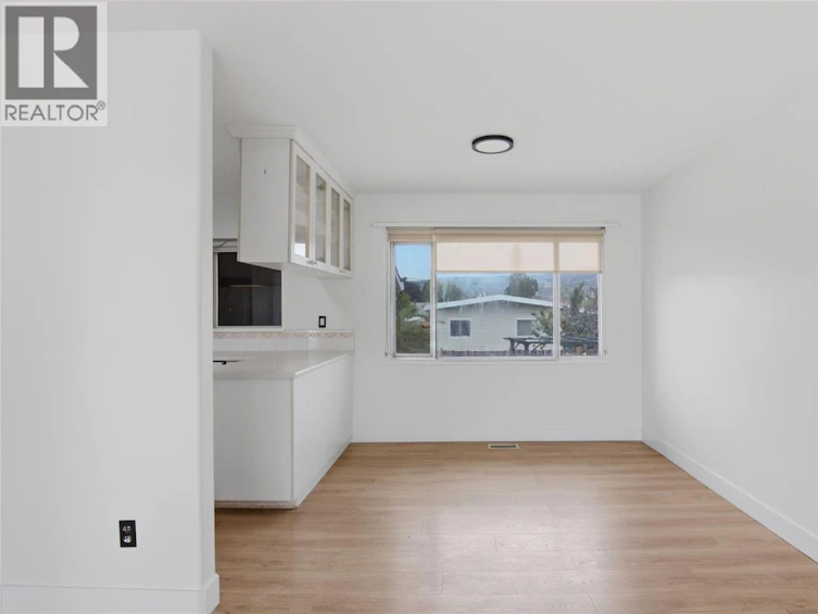649 Brentwood Avenue, Kamloops, BC, V2B 1P4 - 32