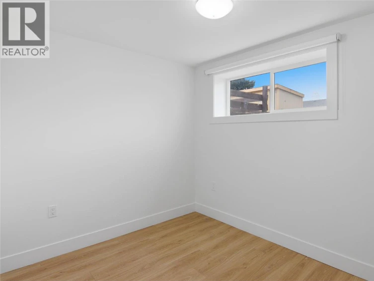 649 Brentwood Avenue, Kamloops, BC, V2B 1P4 - 36