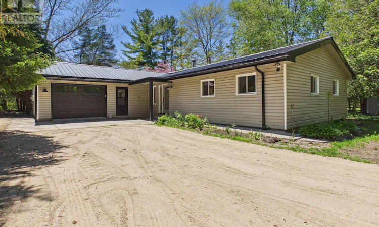 375 Lake Range Drive