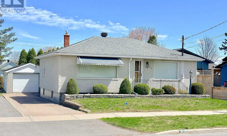 224 Danis Avenue