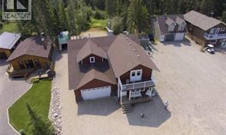 20 Nipew Place