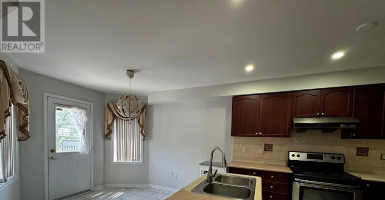 11A Seasons Drive, Toronto, ON, M1X 1X4 - 9