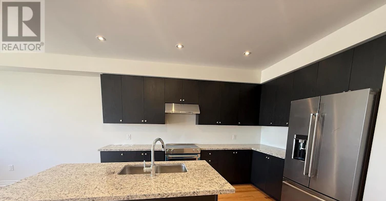 533 Vine Cliff Boulevard, Markham, ON, L6C 1L2 - 5