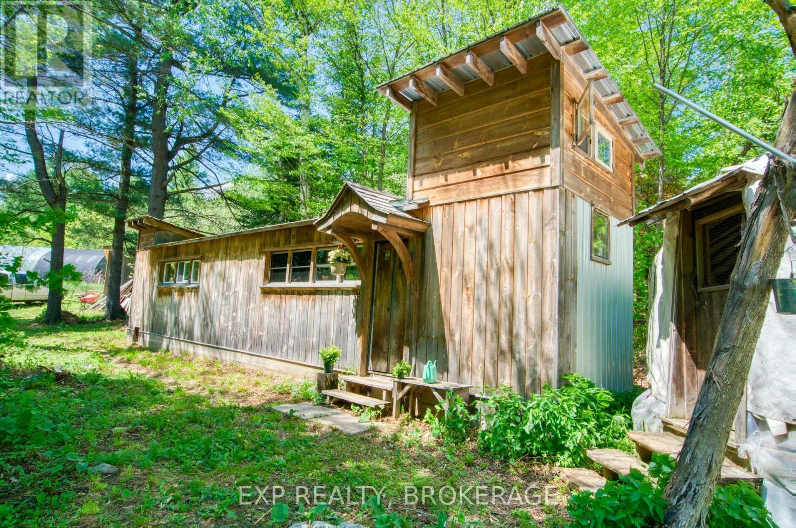 1563 Clarendon Road, Central Frontenac, ON, K0H 2B0