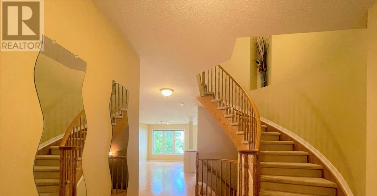 251 Meadowbreeze Drive, Ottawa, ON, K2M 3A6 - 3