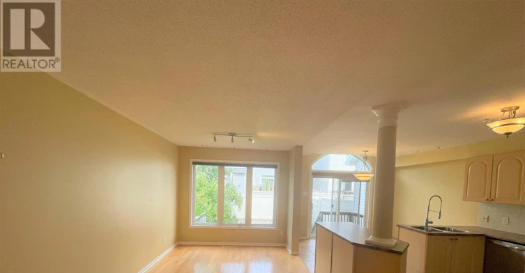 251 Meadowbreeze Drive, Ottawa, ON, K2M 3A6 - 6