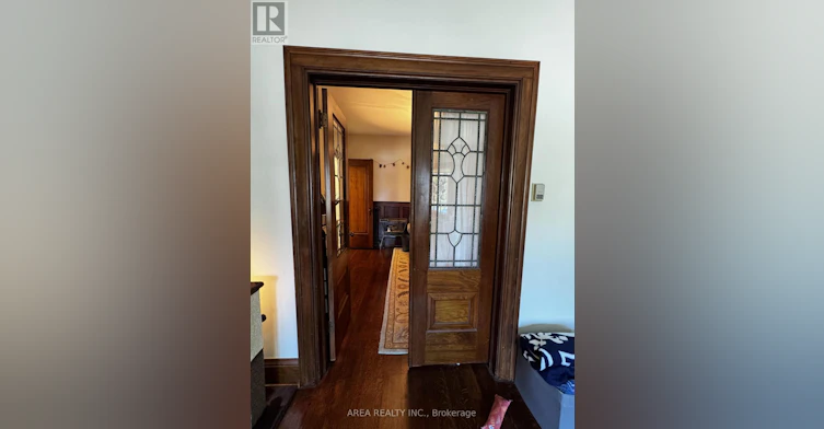81 Humewood Drive, Toronto, ON, M6C 2W3 - 6
