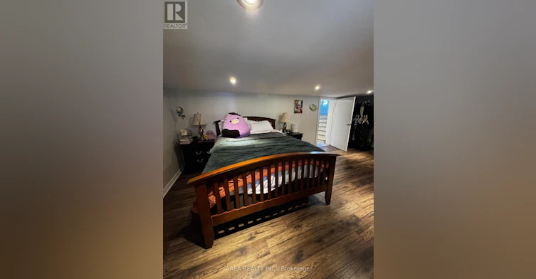 81 Humewood Drive, Toronto, ON, M6C 2W3 - 22