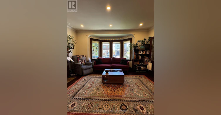 81 Humewood Drive, Toronto, ON, M6C 2W3 - 3