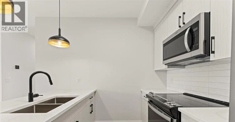 203-4755 Walker Road, Windsor, ON, N9G 0E5 - 20