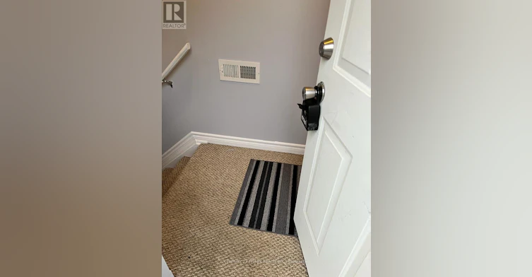 LOWER-1215 King Street E, Oshawa, ON, L1H 1H6 - 2