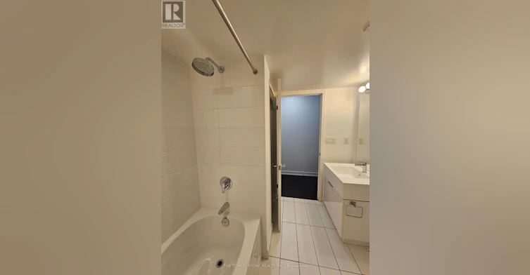 533-21 Iceboat Terrace, Toronto, ON, M5V 4A9 - 11