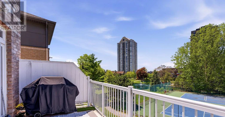 8 Pondside Private, Ottawa, ON, K1K 4X3 - 22