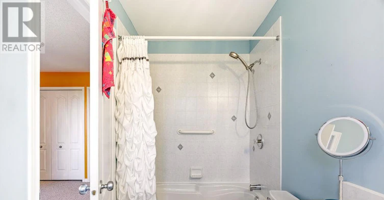 8 Pondside Private, Ottawa, ON, K1K 4X3 - 28