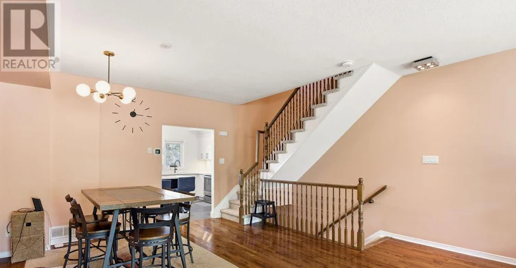 8 Pondside Private, Ottawa, ON, K1K 4X3 - 13