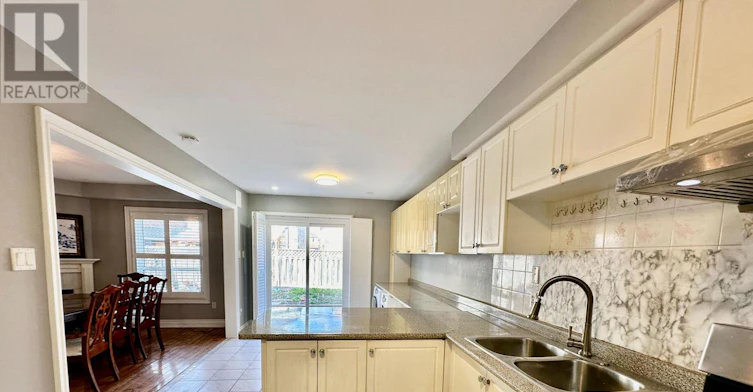 MAIN FL-29 Sophia Road, Markham, ON, L3S 3Y5 - 11