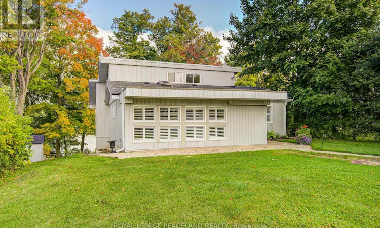 38 Lakeview Avenue